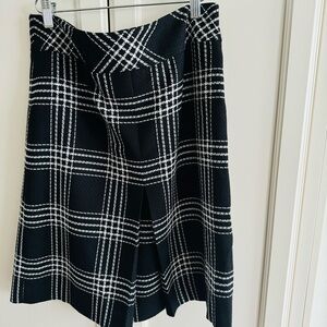 Short skirt
